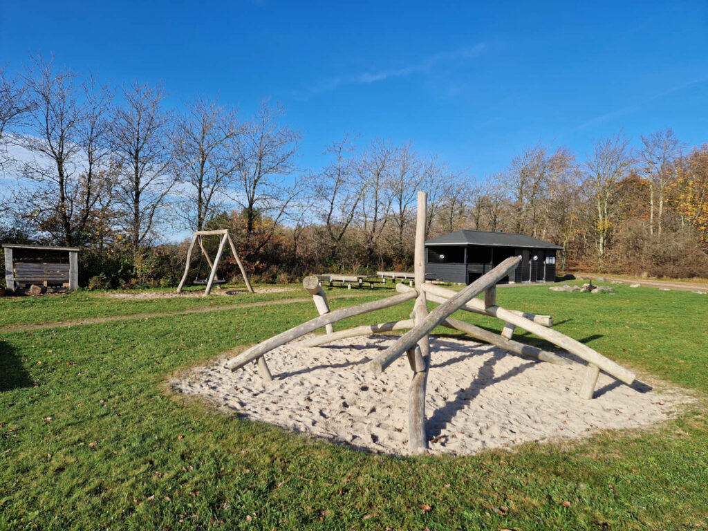Legeplads ved Svanholm Sø Shelterplads