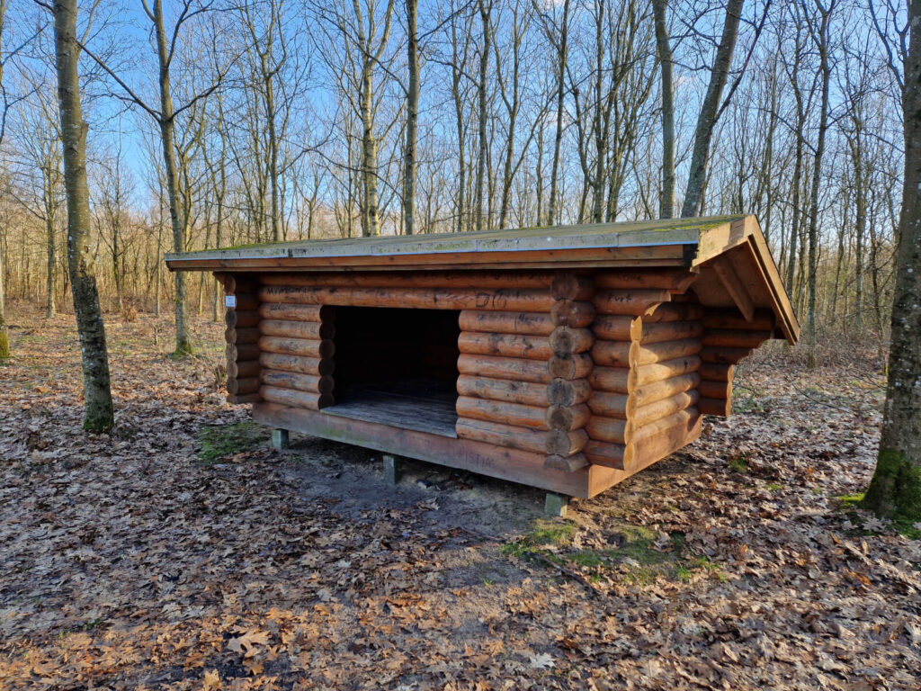 Shelter ved Tvis Kloster lejrplads og shelterplads