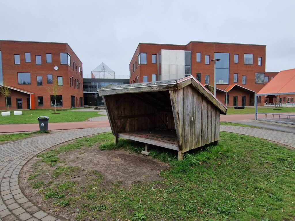 Shelter ved Lindbjergskolen i Hammerum