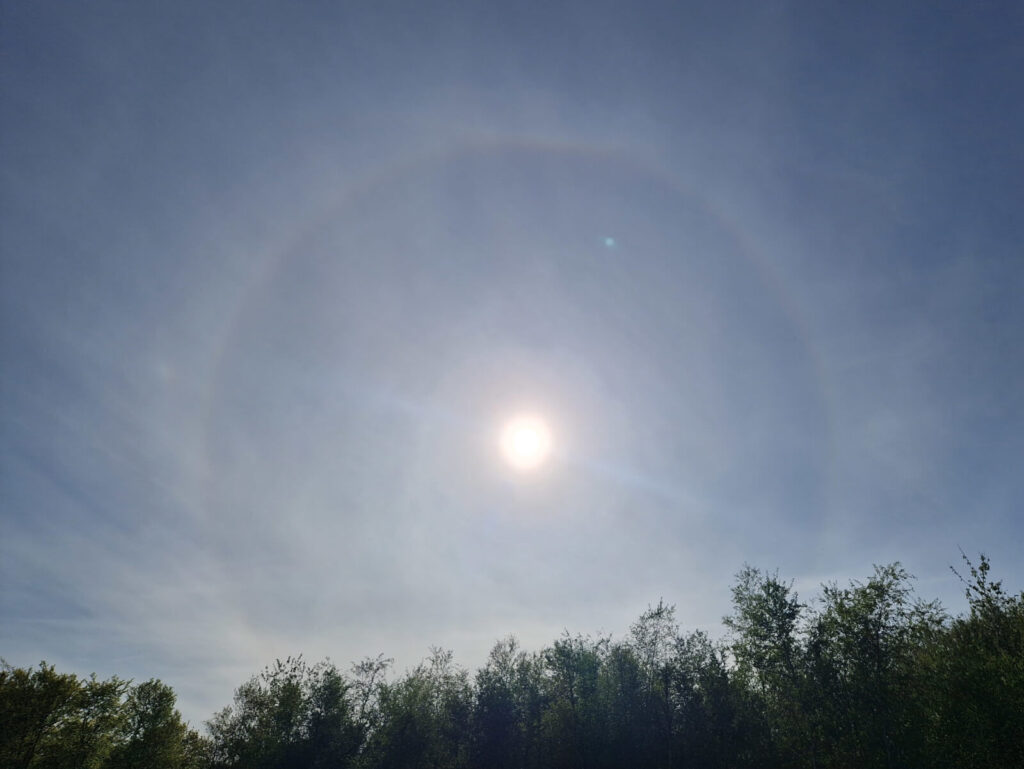 Halo rundt om solen en forårsdag i maj